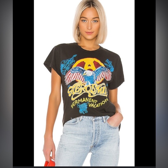 MadeWorn Tops - Aerosmith Permanent Vacation crop  Tee in Dirty Black
MADEWORN